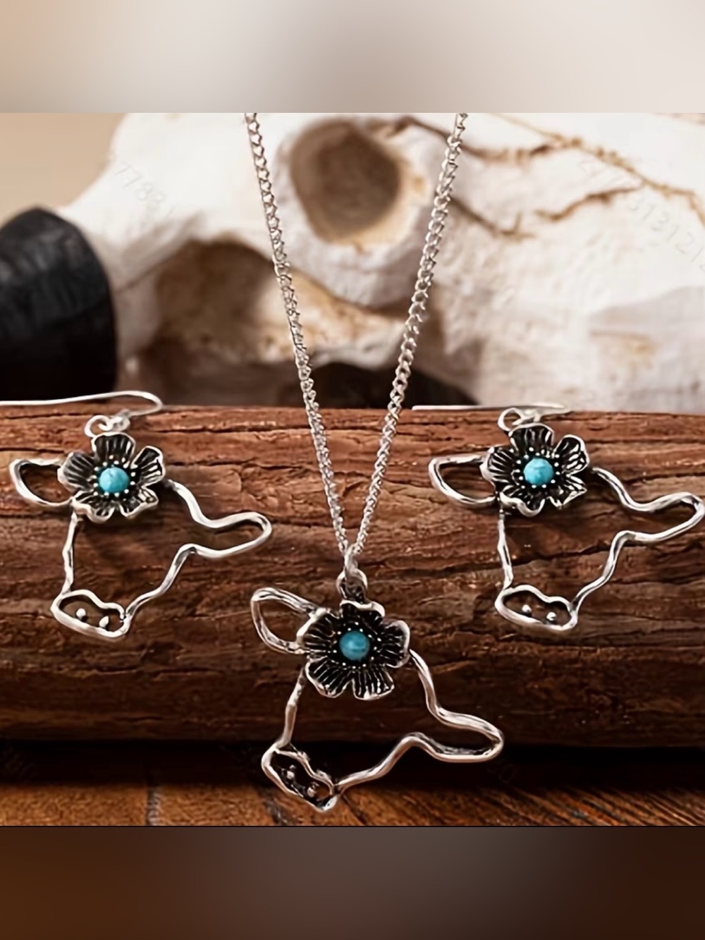 Western Highland Cow Set Flower Turquoise Pendant Necklace and Earring Set